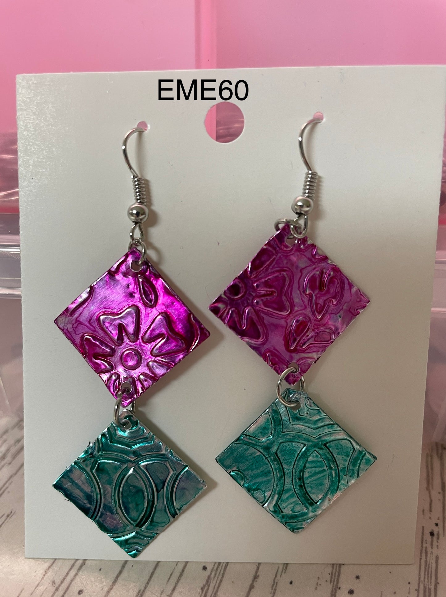 Pink & Green Diamond Shaped EME60