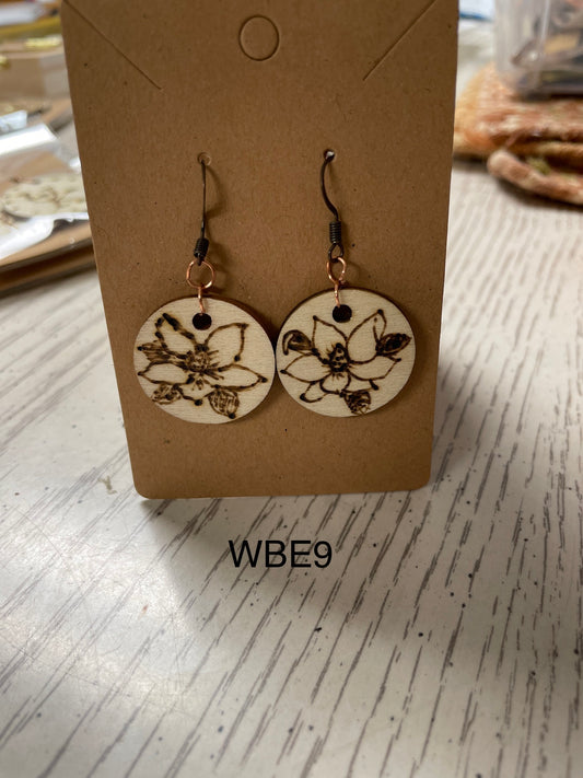 Wood burned flower earrings WBE9